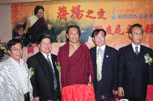 點圖放大
