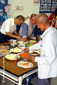 想加什麼配料自己來
