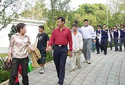 點圖放大